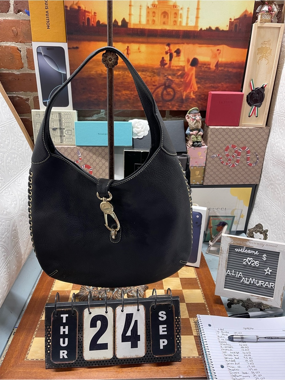 Dooney & Bourke Belvedere Logo Lock Sac Shoulder Bag Purse Black